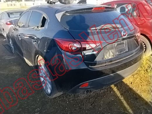 MAZDA MAZDA 3 2015, foto 7 de 19