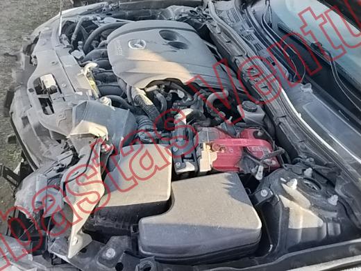 MAZDA MAZDA 3 2015, foto 9 de 19