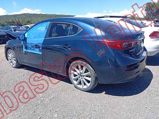 MAZDA MAZDA 3 2018, foto 8 de 19