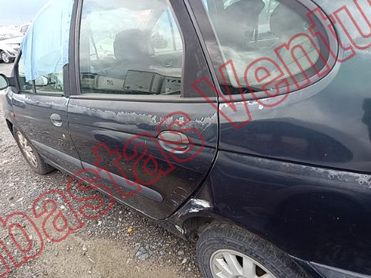 RENAULT SCENIC 2004, foto 8 de 19