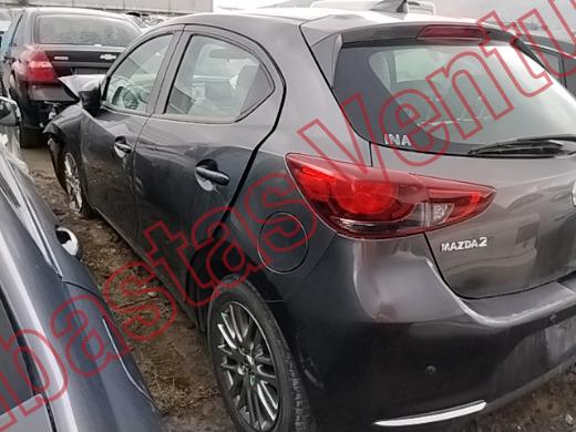 MAZDA MAZDA 2 2020, foto 8 de 19