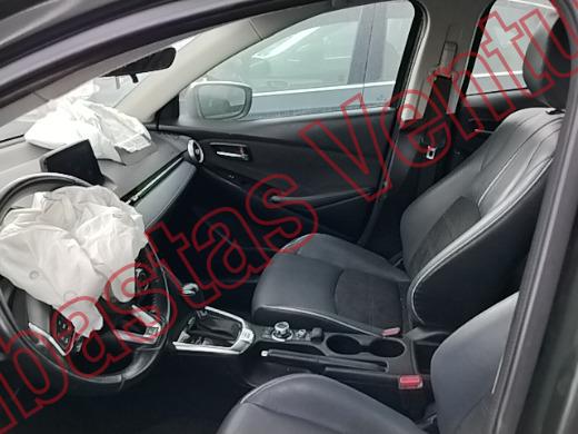 MAZDA MAZDA 2 2020, foto 17 de 19
