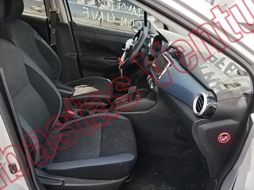 NISSAN VERSA 2023, foto 12 de 19