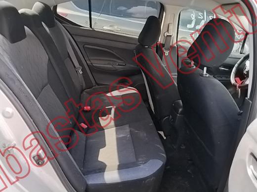 NISSAN VERSA 2023, foto 13 de 19