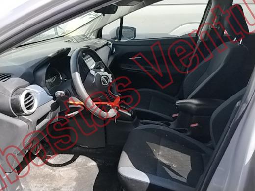 NISSAN VERSA 2023, foto 17 de 19