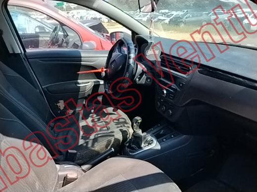 PEUGEOT 301 2018, foto 12 de 19
