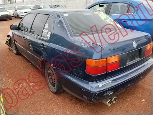 VOLKSWAGEN JETTA 1998, foto 8 de 19