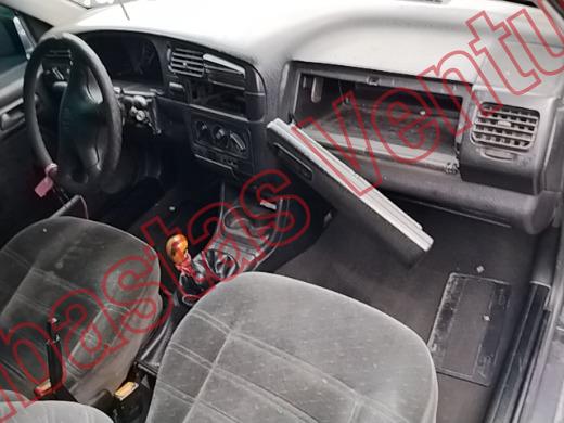 VOLKSWAGEN JETTA 1998, foto 14 de 19