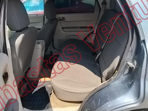 FORD ESCAPE 2012, foto 16 de 19