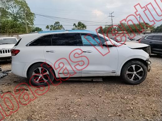 KIA SORENTO  2017, foto 4 de 19