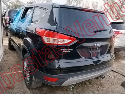 FORD ESCAPE 2016, foto 7 de 19