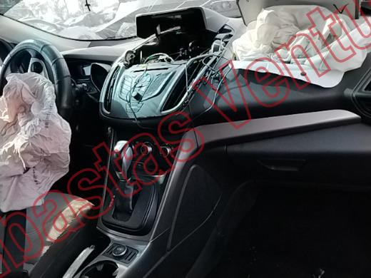 FORD ESCAPE 2016, foto 14 de 19