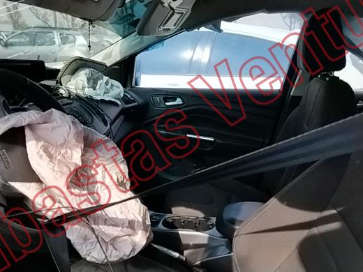 FORD ESCAPE 2016, foto 17 de 19