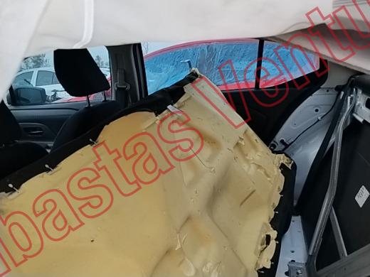 NISSAN VERSA 2026, foto 16 de 19