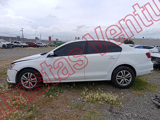 VOLKSWAGEN JETTA 2016, foto 8 de 19