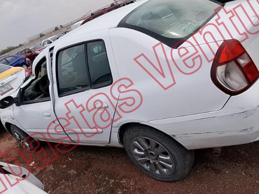 NISSAN PLATINA 2005, foto 8 de 19