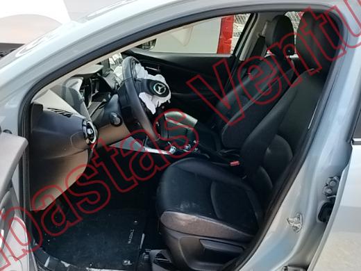 MAZDA MAZDA 2 2024, foto 17 de 19