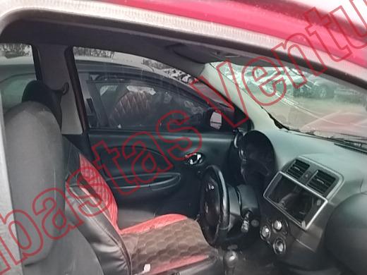 NISSAN MARCH 2018, foto 12 de 19
