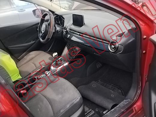 MAZDA MAZDA 2 2019, foto 12 de 19