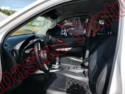 NISSAN FRONTIER  2025, foto 17 de 19