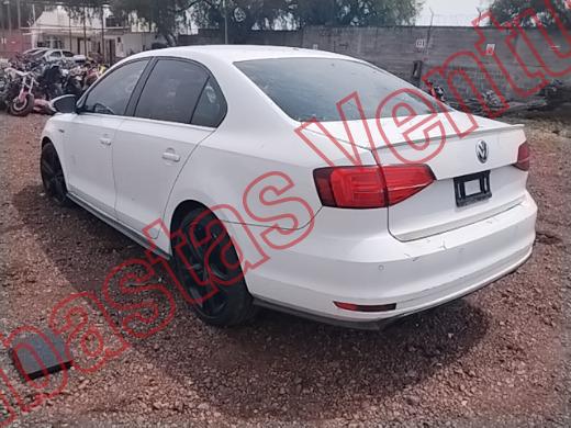 VOLKSWAGEN JETTA 2016, foto 7 de 19