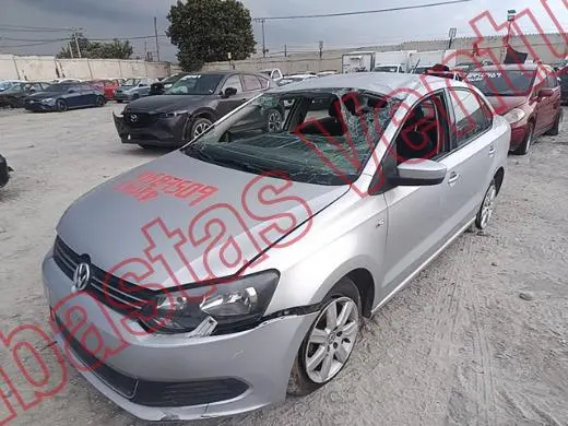 VOLKSWAGEN VENTO 2014, foto 1 de 19
