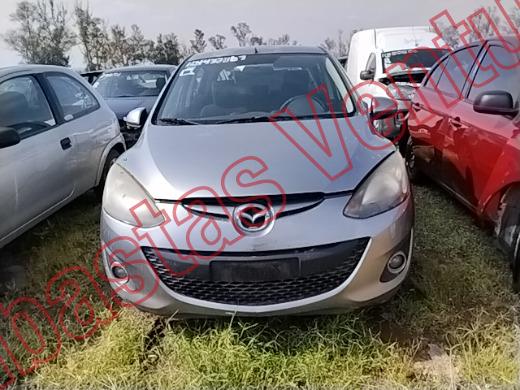 MAZDA MAZDA 2 2012, foto 2 de 19