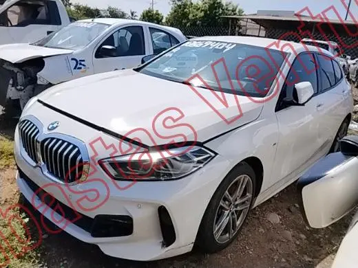 BMW 118IA 2024, foto 1 de 19