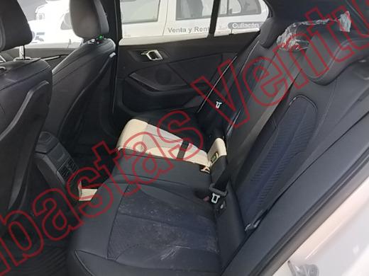BMW 118IA 2024, foto 16 de 19