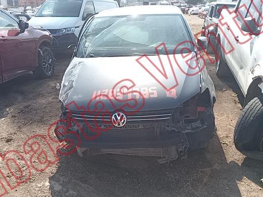 VOLKSWAGEN VENTO 2015, foto 2 de 19