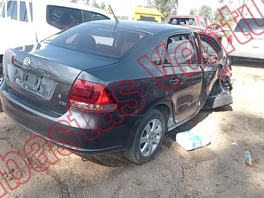 VOLKSWAGEN VENTO 2015, foto 5 de 19
