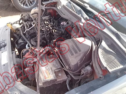 VOLKSWAGEN VENTO 2015, foto 9 de 19