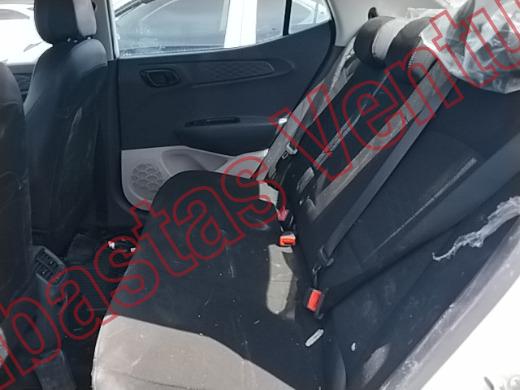 HYUNDAI I10 2025, foto 16 de 19