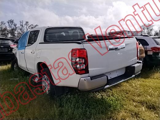 MITSUBISHI L200 2022, foto 7 de 19