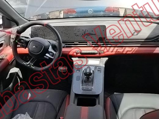 DODGE ATTITUDE 2025, foto 14 de 19