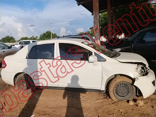 NISSAN TIIDA 2013, foto 4 de 19