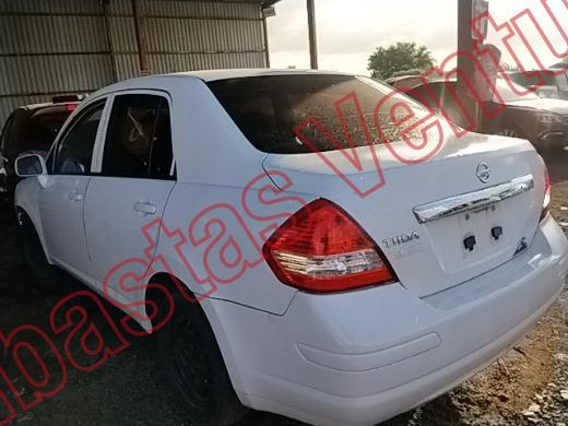 NISSAN TIIDA 2013, foto 7 de 19