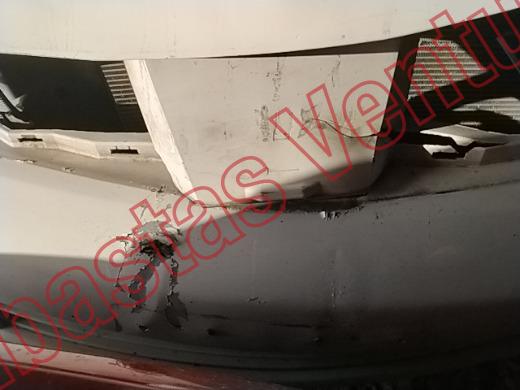NISSAN TIIDA 2013, foto 18 de 19