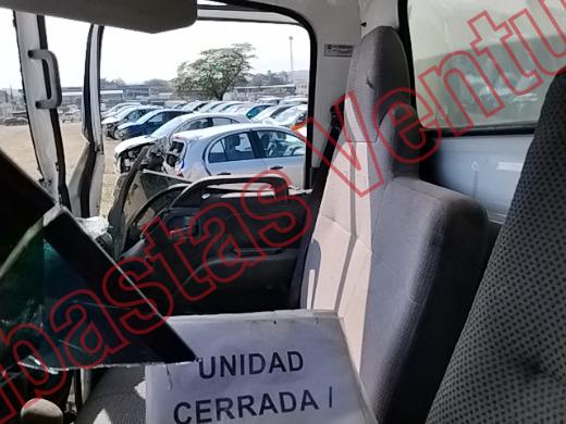 ISUZU ELF  2018, foto 12 de 19