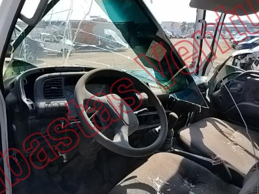 ISUZU ELF  2018, foto 14 de 19