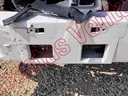 ISUZU ELF  2018, foto 18 de 19