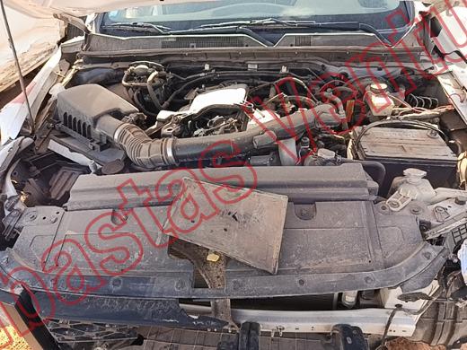 NISSAN NP300 2024, foto 10 de 19