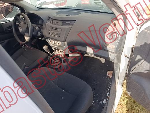 NISSAN NP300 2024, foto 14 de 19