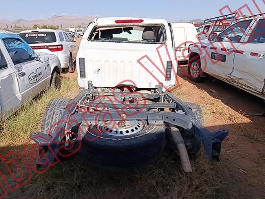 NISSAN NP300 2024, foto 15 de 19