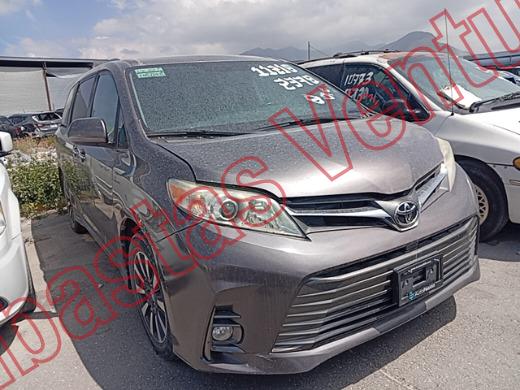 TOYOTA SIENNA 2019, foto 3 de 19
