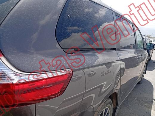 TOYOTA SIENNA 2019, foto 5 de 19