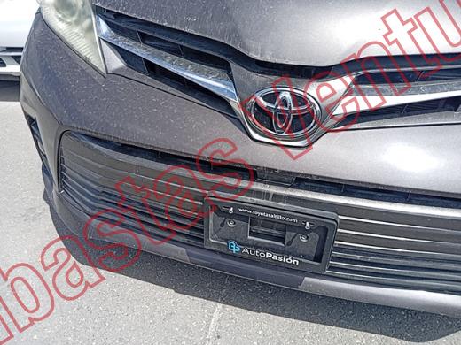 TOYOTA SIENNA 2019, foto 18 de 19