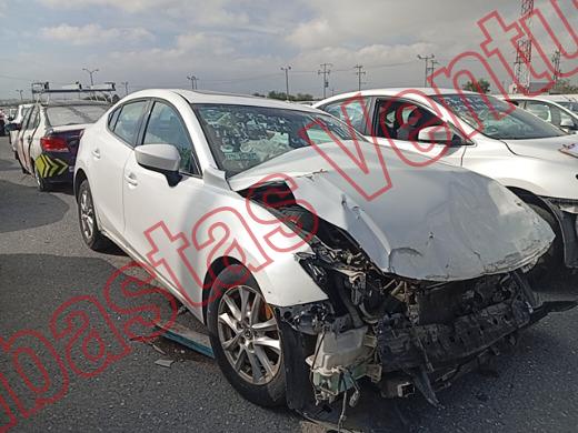 MAZDA MAZDA 3 2015, foto 3 de 19