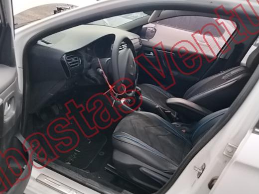 PEUGEOT 301 2020, foto 17 de 19