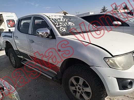 MITSUBISHI L200 2015, foto 4 de 19